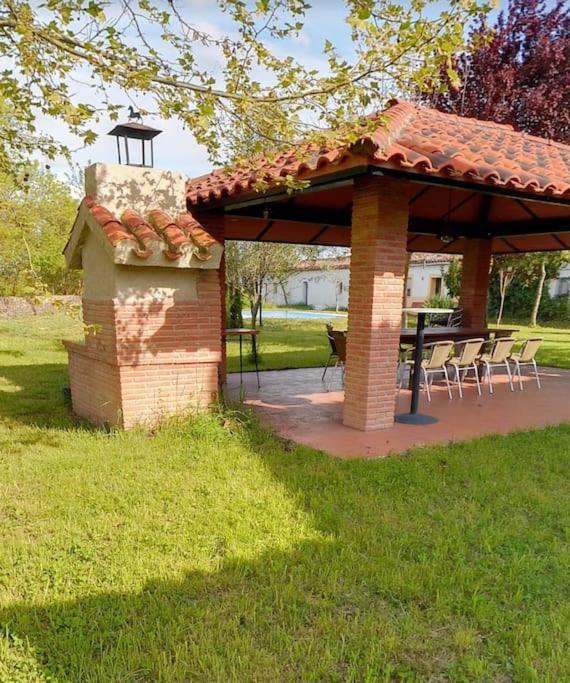 Granja De Cantarinas Ciudad-Rodrigo Exterior foto